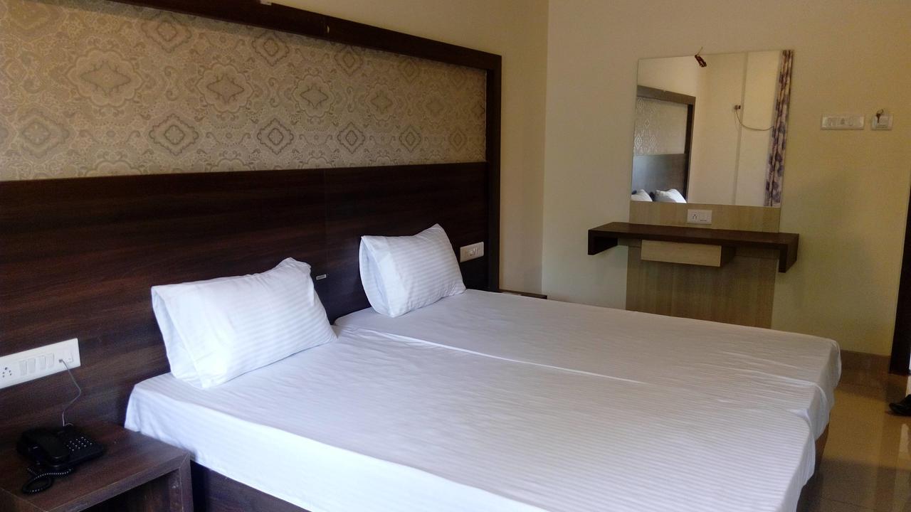 Hotel Veer Residency Panvel Εξωτερικό φωτογραφία