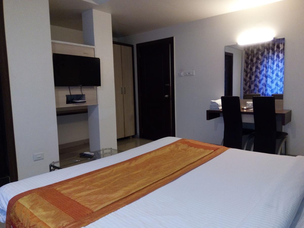 Hotel Veer Residency Panvel Εξωτερικό φωτογραφία