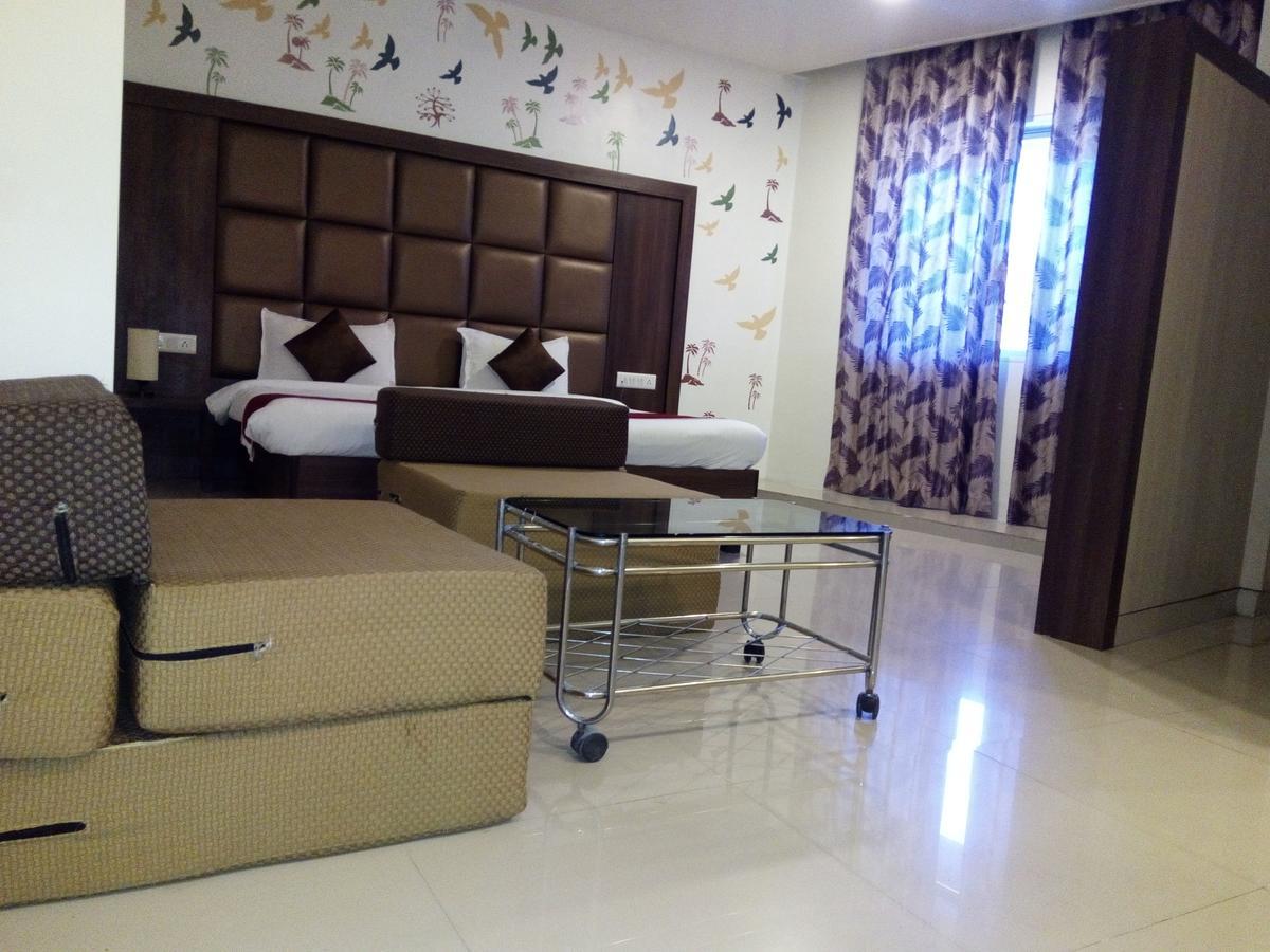 Hotel Veer Residency Panvel Εξωτερικό φωτογραφία